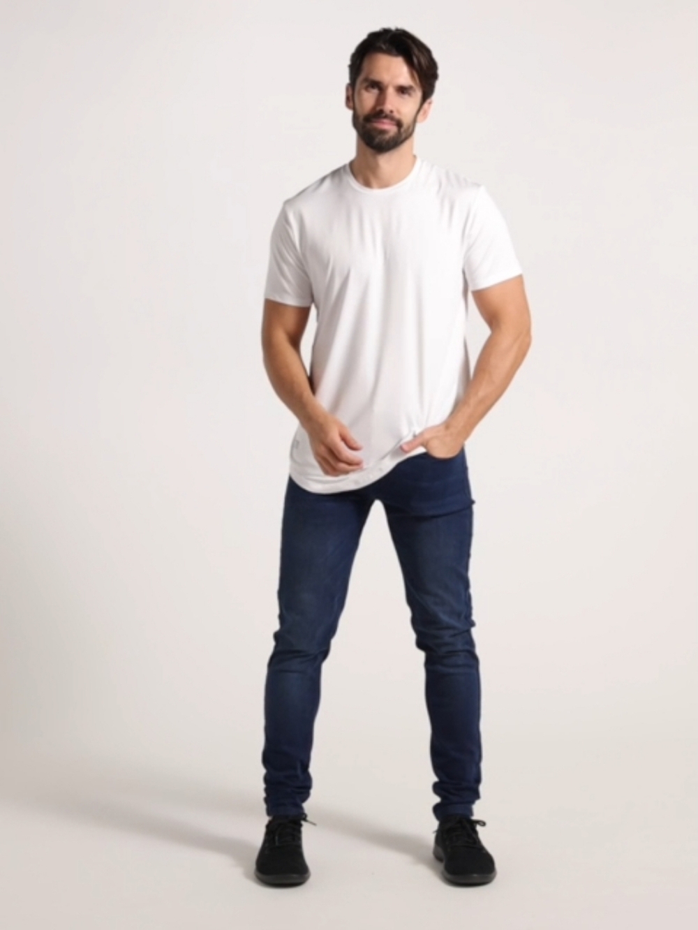 NWT Barbell Apparel, Men's Dark Blue Straight Athletic Jeans Size 32